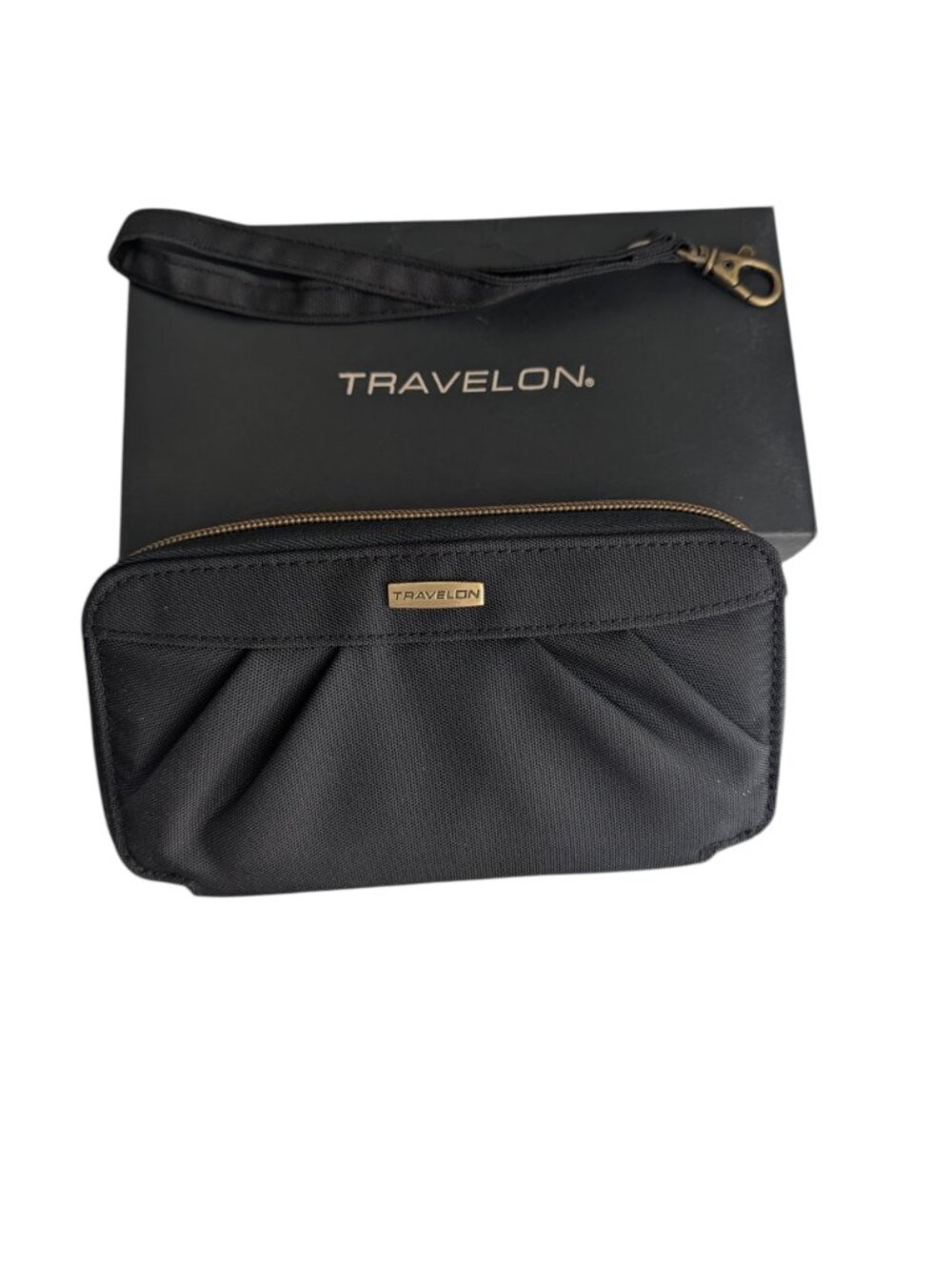 Travelon RFID Blocking Black Phone Clutch Wallet New with Tags *Hardware Read*